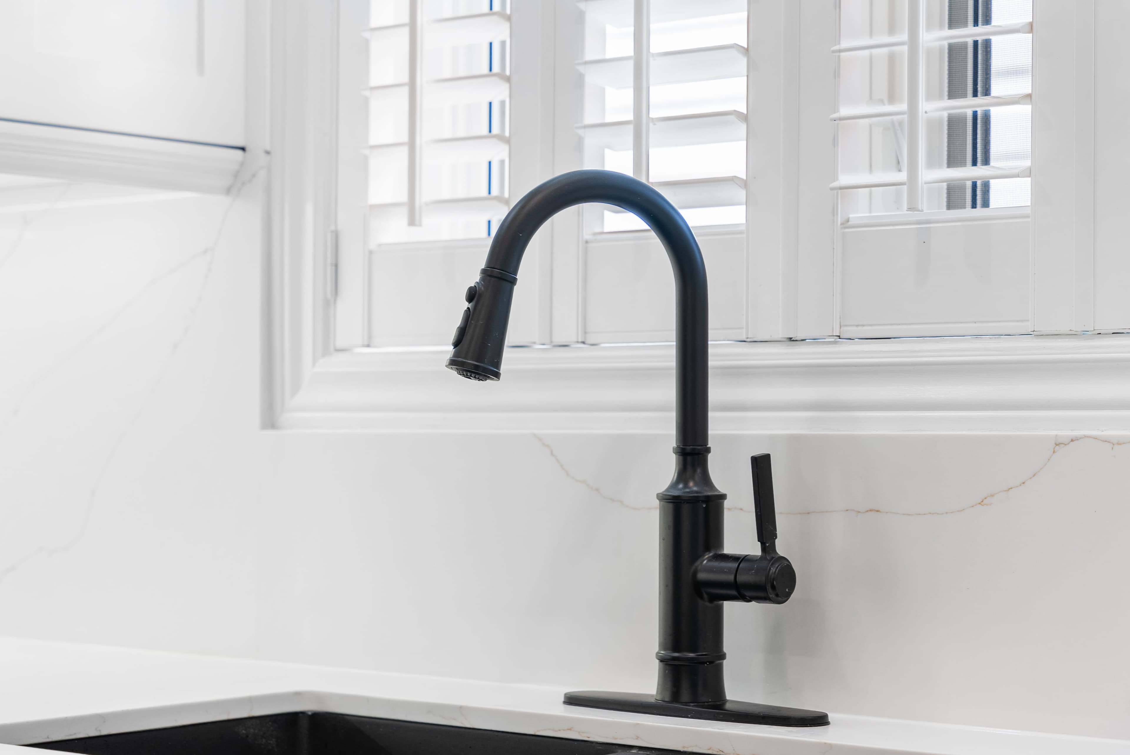 Mississauga Kitchen - The North Cabinets