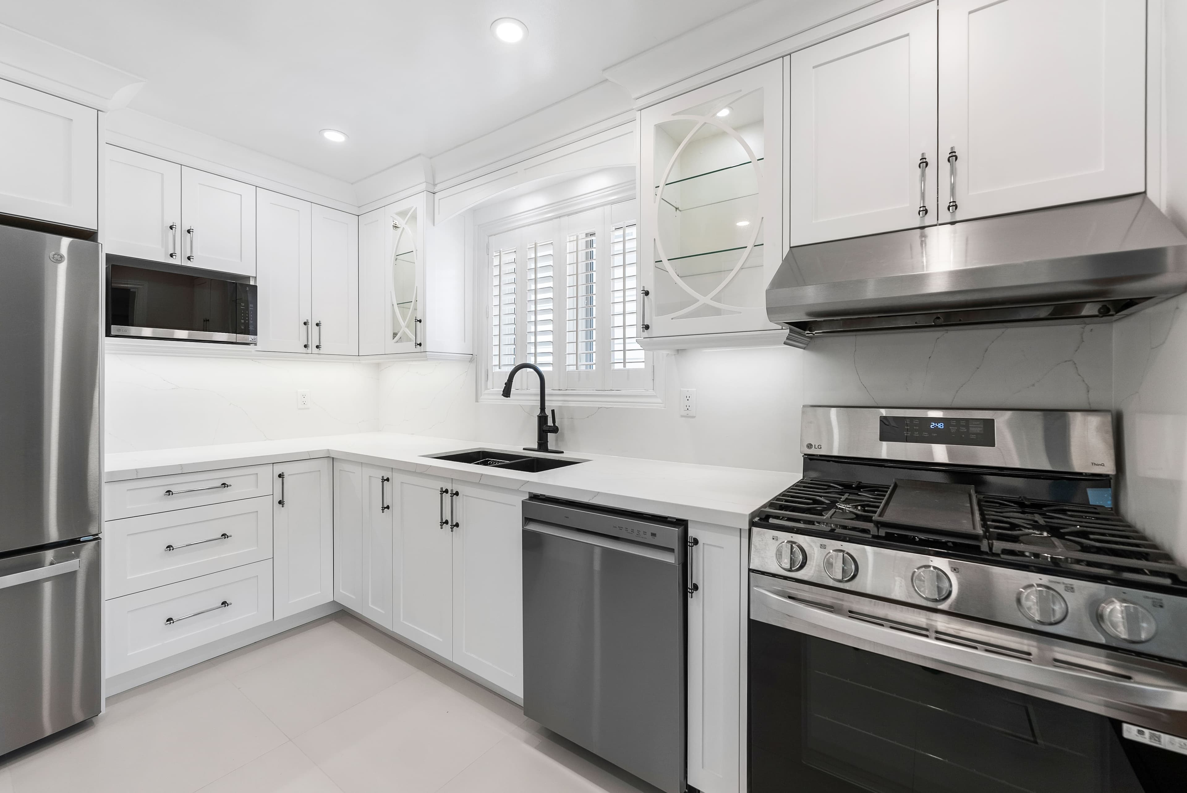 Mississauga Kitchen - The North Cabinets