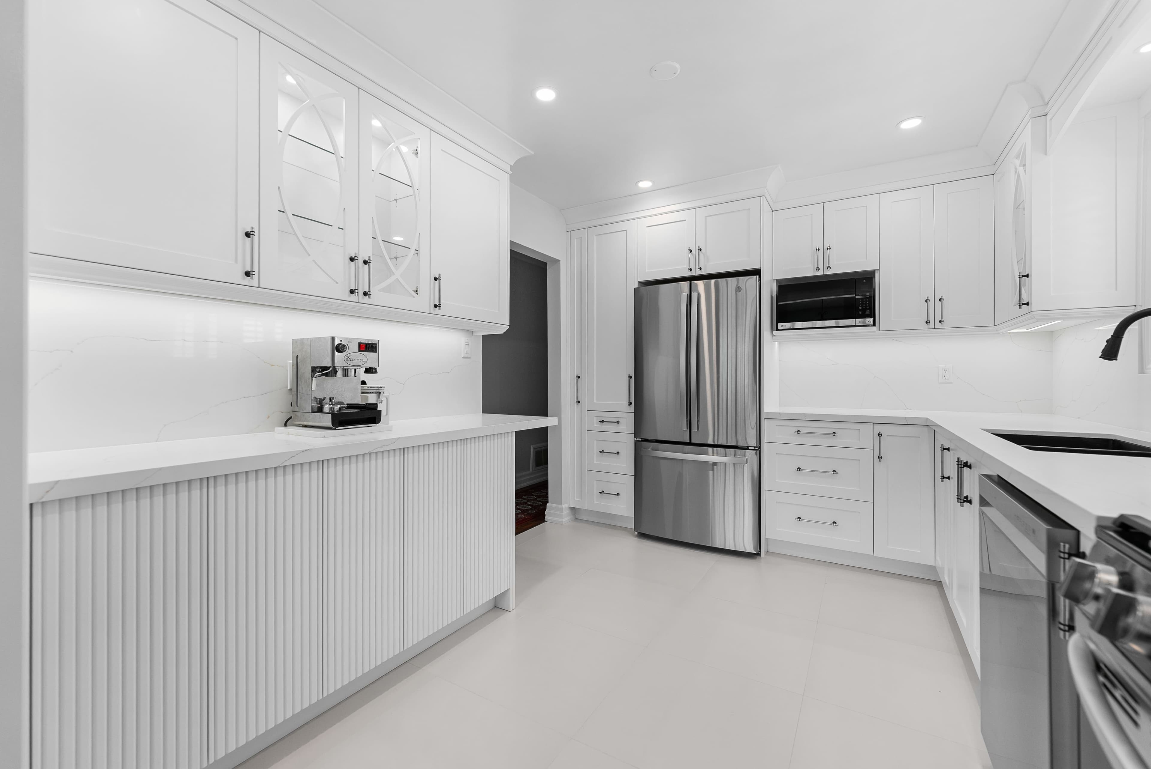 Mississauga Kitchen - The North Cabinets