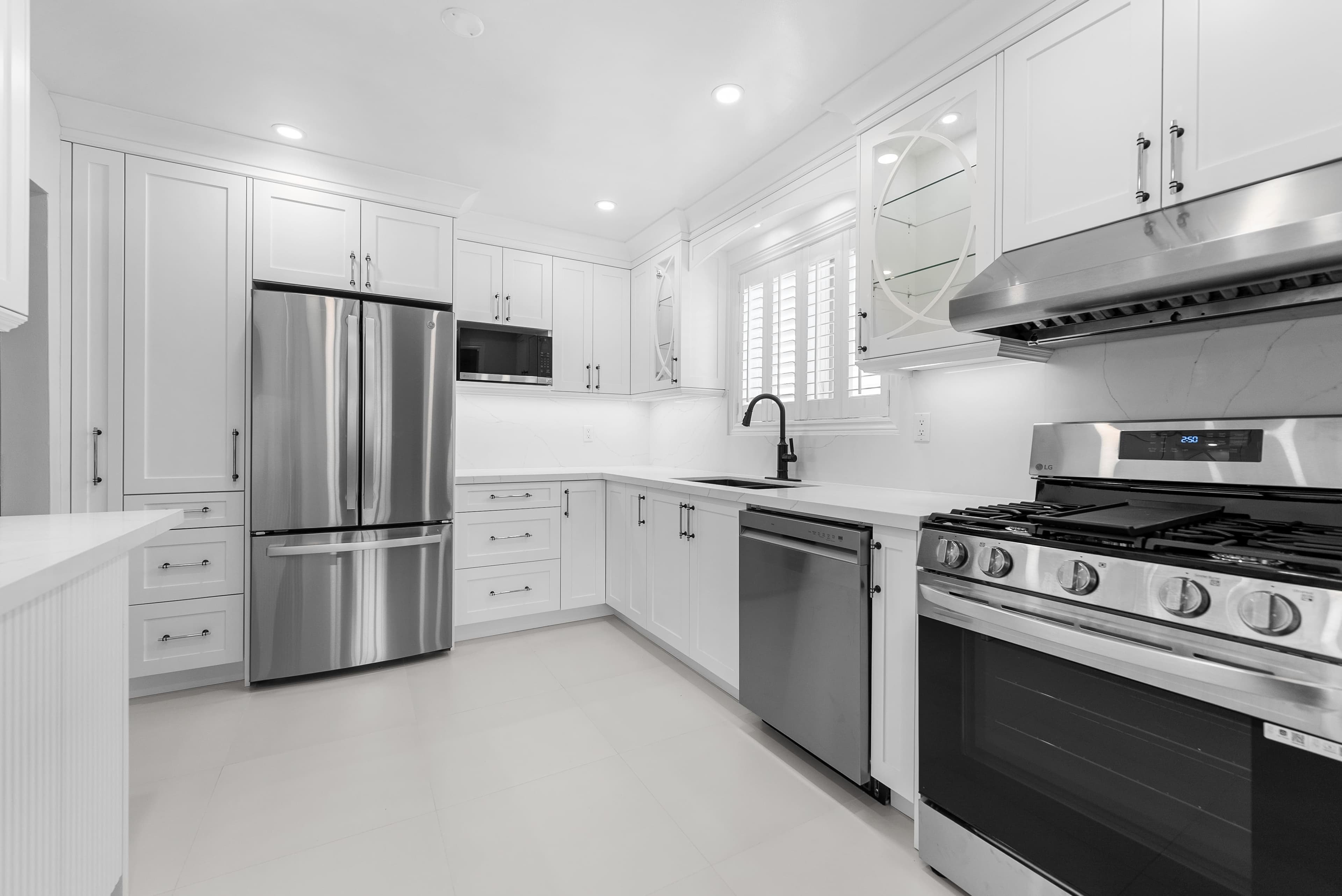 Mississauga Kitchen - The North Cabinets